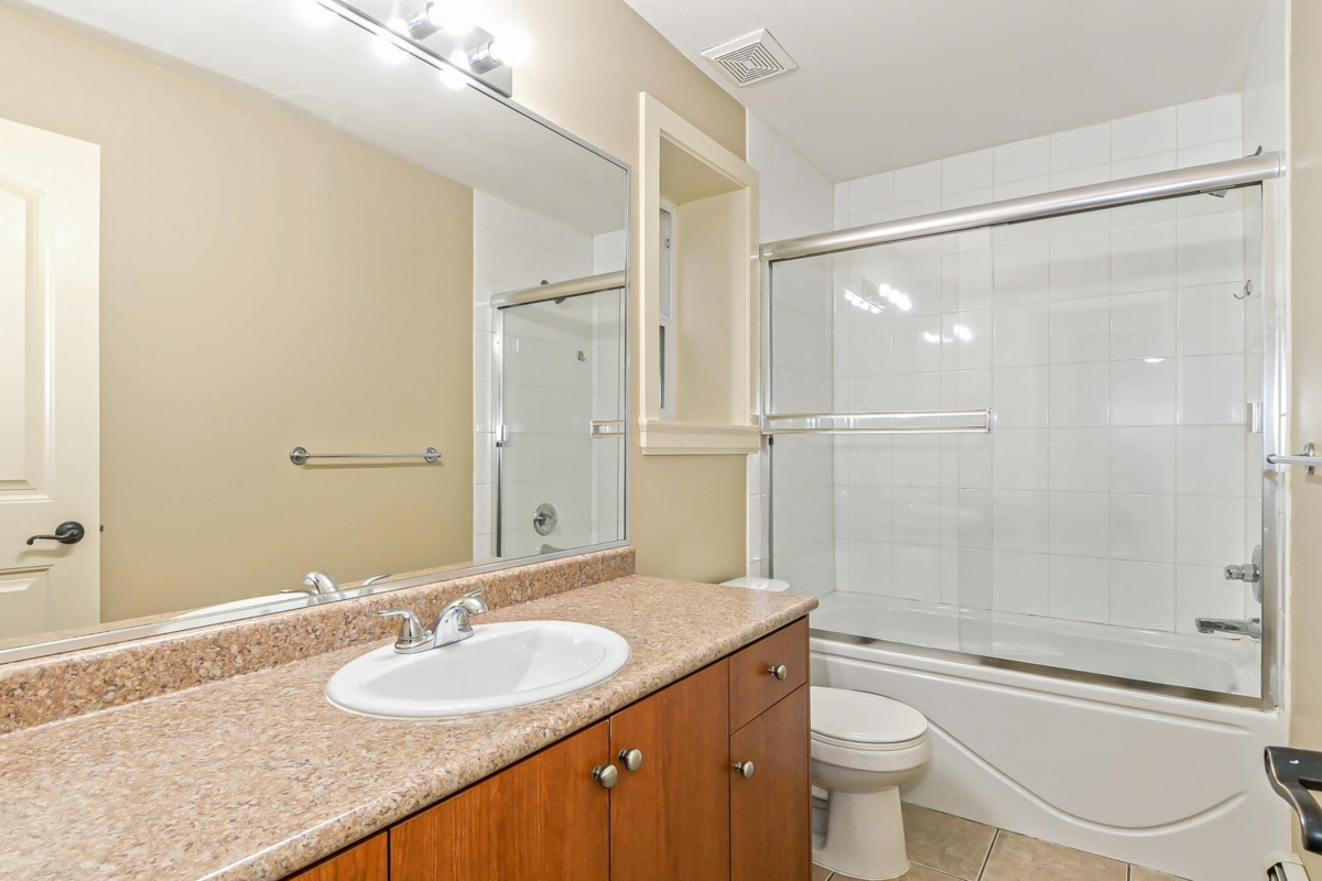 Outdoor Patio Photo of 19478 72 Avenue, Surrey, BC