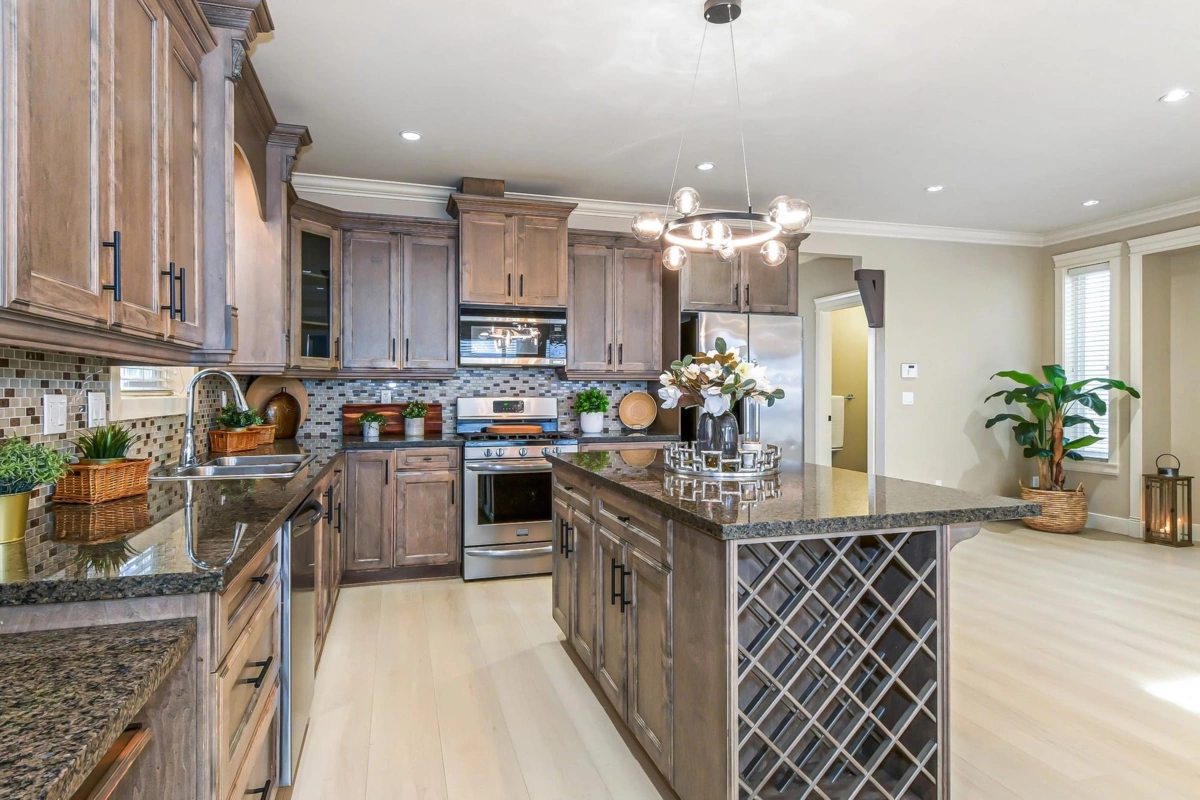 Primary Bathroom Photo of 19478 72 Avenue, Surrey, BC