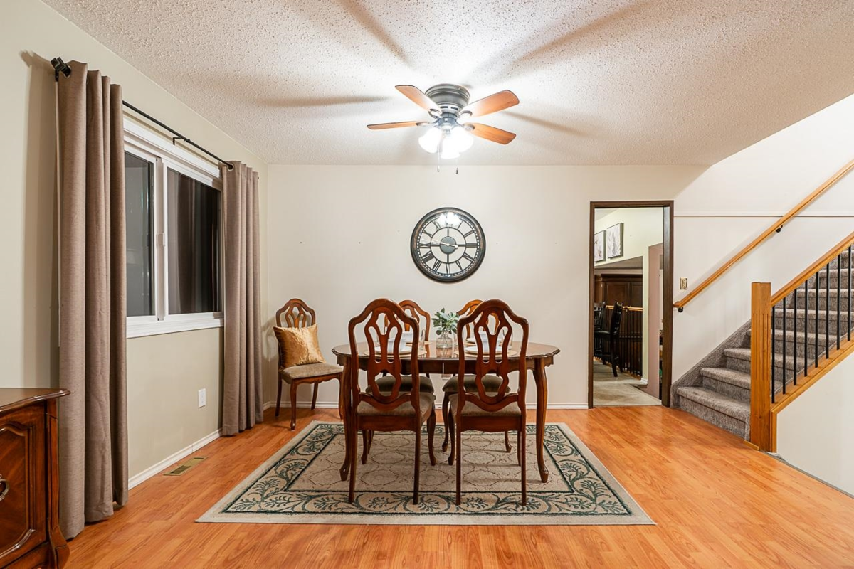 Family Room Photo of 26539 28 Avenue, Langley, BC