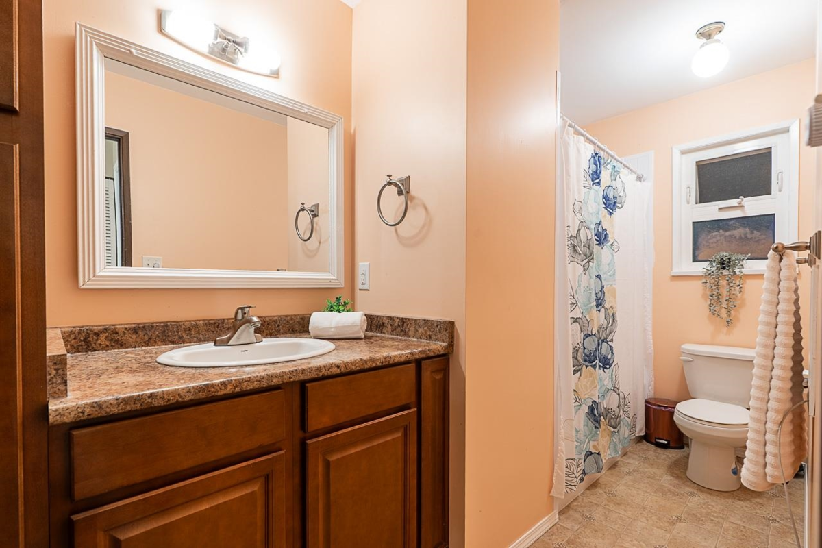 Laundry Room Photo of 26539 28 Avenue, Langley, BC