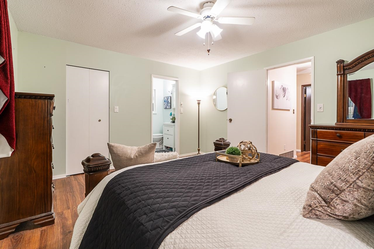 Powder Room Photo of 26539 28 Avenue, Langley, BC