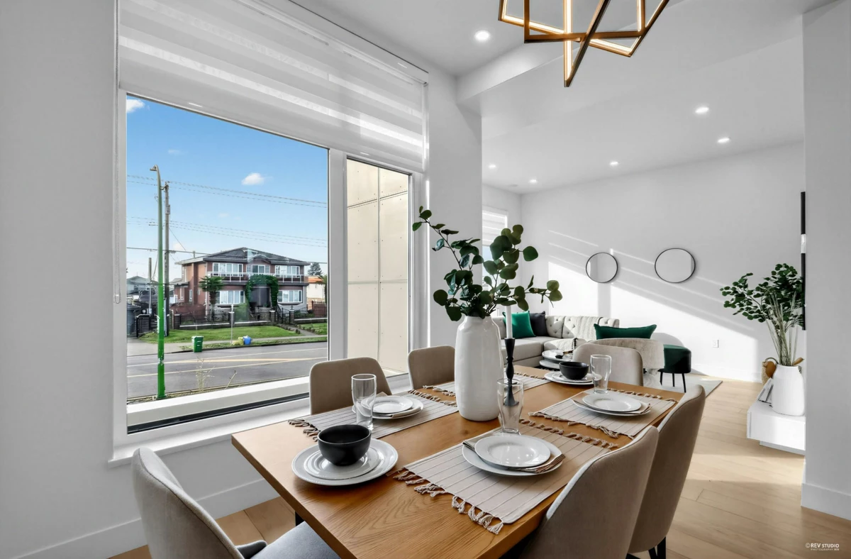 Breakfast Nook Photo of 5605 Rumble Street, Burnaby, BC