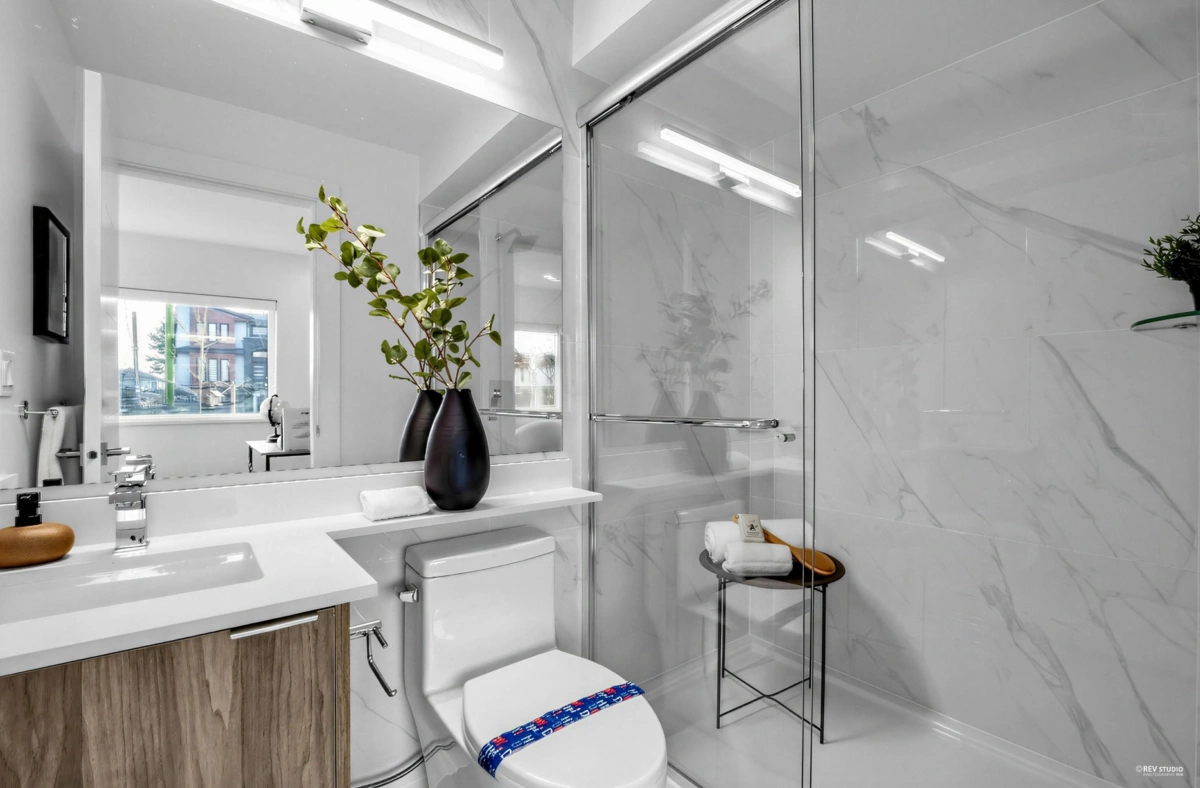 Kitchen Photo of 5605 Rumble Street, Burnaby, BC