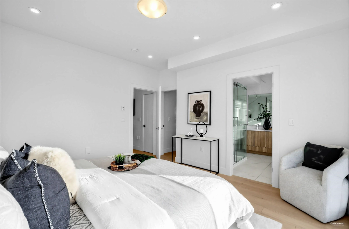 Outdoor Deck Photo of 5605 Rumble Street, Burnaby, BC