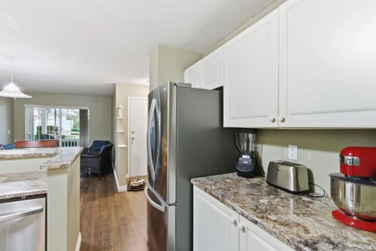 Primary Bathroom Photo of 61 11355 236 Street, Maple Ridge, BC