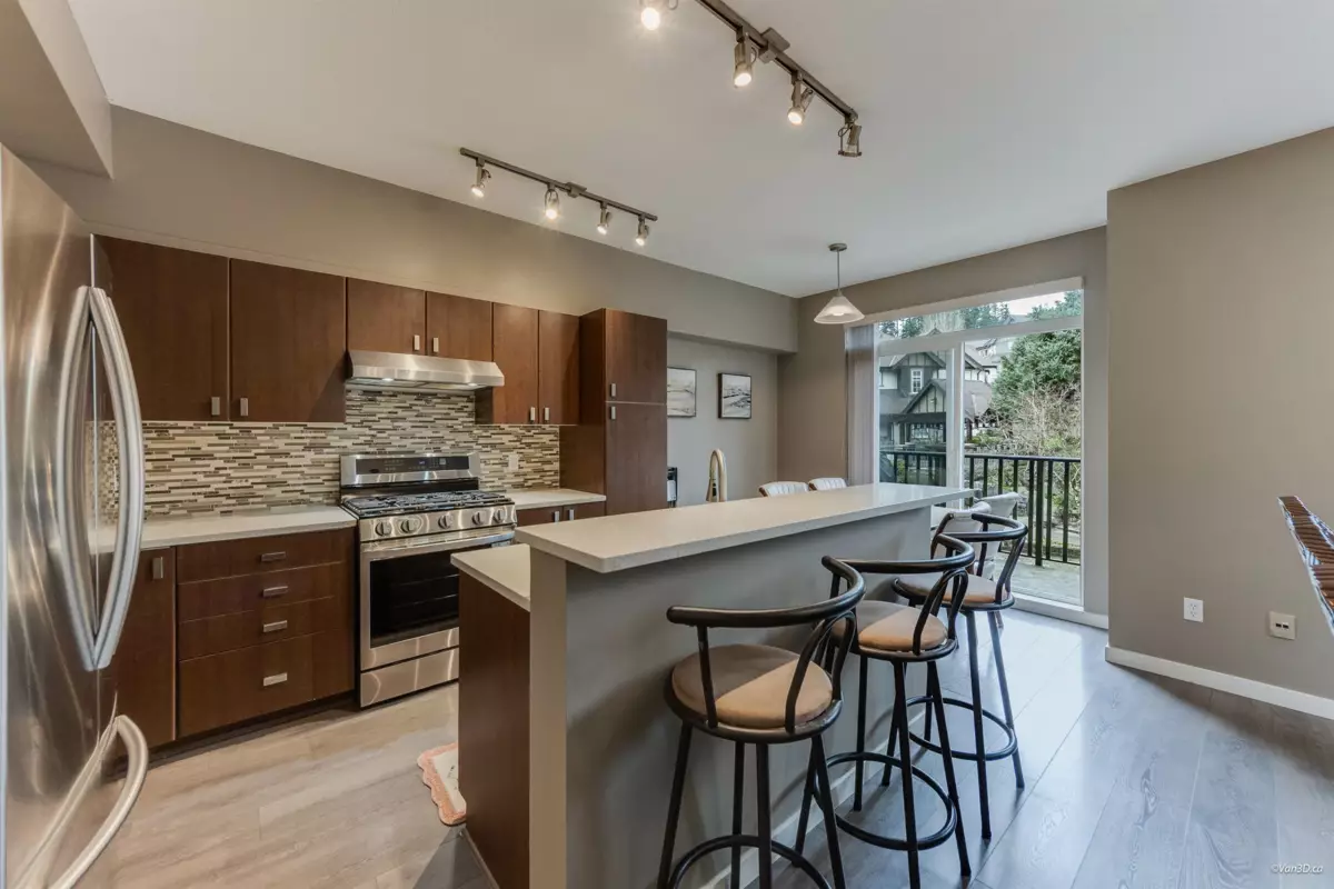 Breakfast Nook Photo of 1 2200 Panorama Drive, Port Moody, BC