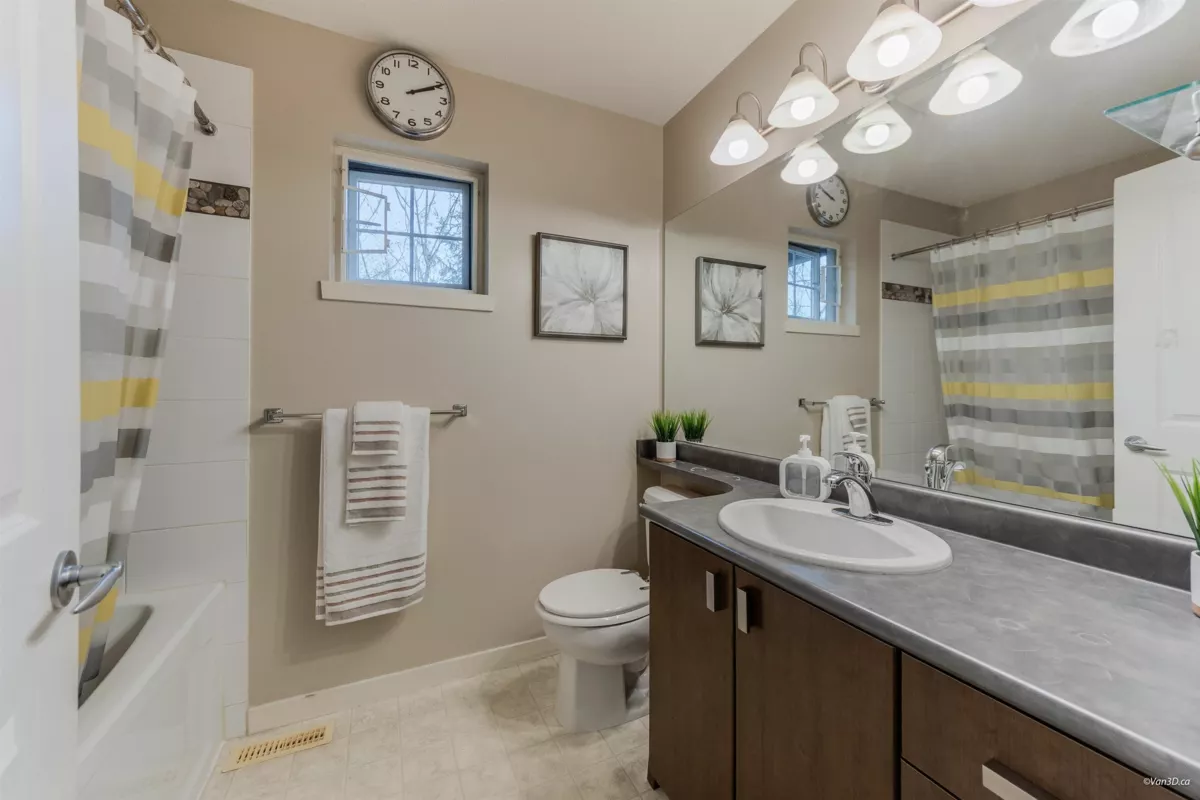 Mudroom Photo of 1 2200 Panorama Drive, Port Moody, BC