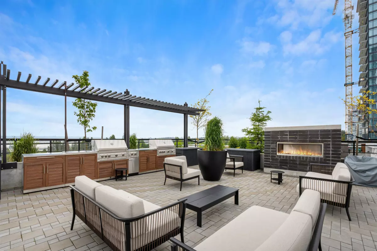 Entry Foyer Photo of 1008 1045 Austin Avenue, Coquitlam, BC