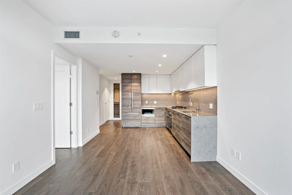 Kitchen Island Photo of 1008 1045 Austin Avenue, Coquitlam, BC