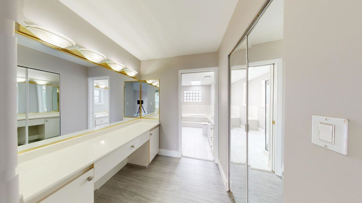 Garden / Landscaping Photo of 7563 Cariboo Road, Burnaby, BC