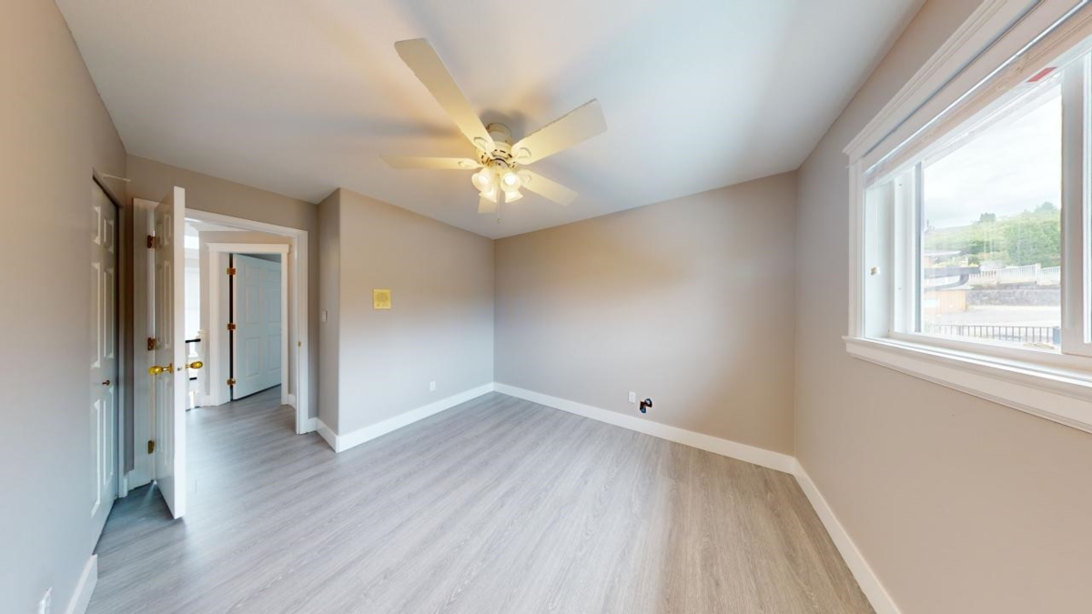 Hallway Photo of 7563 Cariboo Road, Burnaby, BC