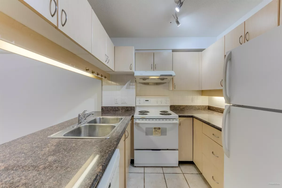 Breakfast Nook Photo of 506 6611 Cooney Road, Richmond, BC