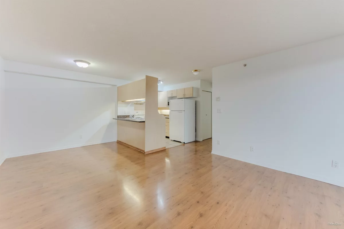 Dining Area Photo of 506 6611 Cooney Road, Richmond, BC