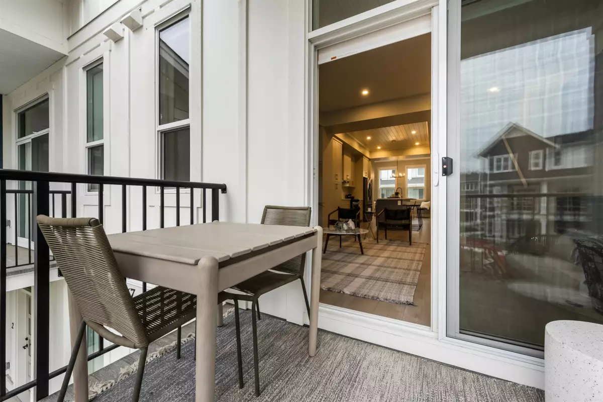 Hallway Photo of 9 7300 Copperwood Street, Chilliwack, BC