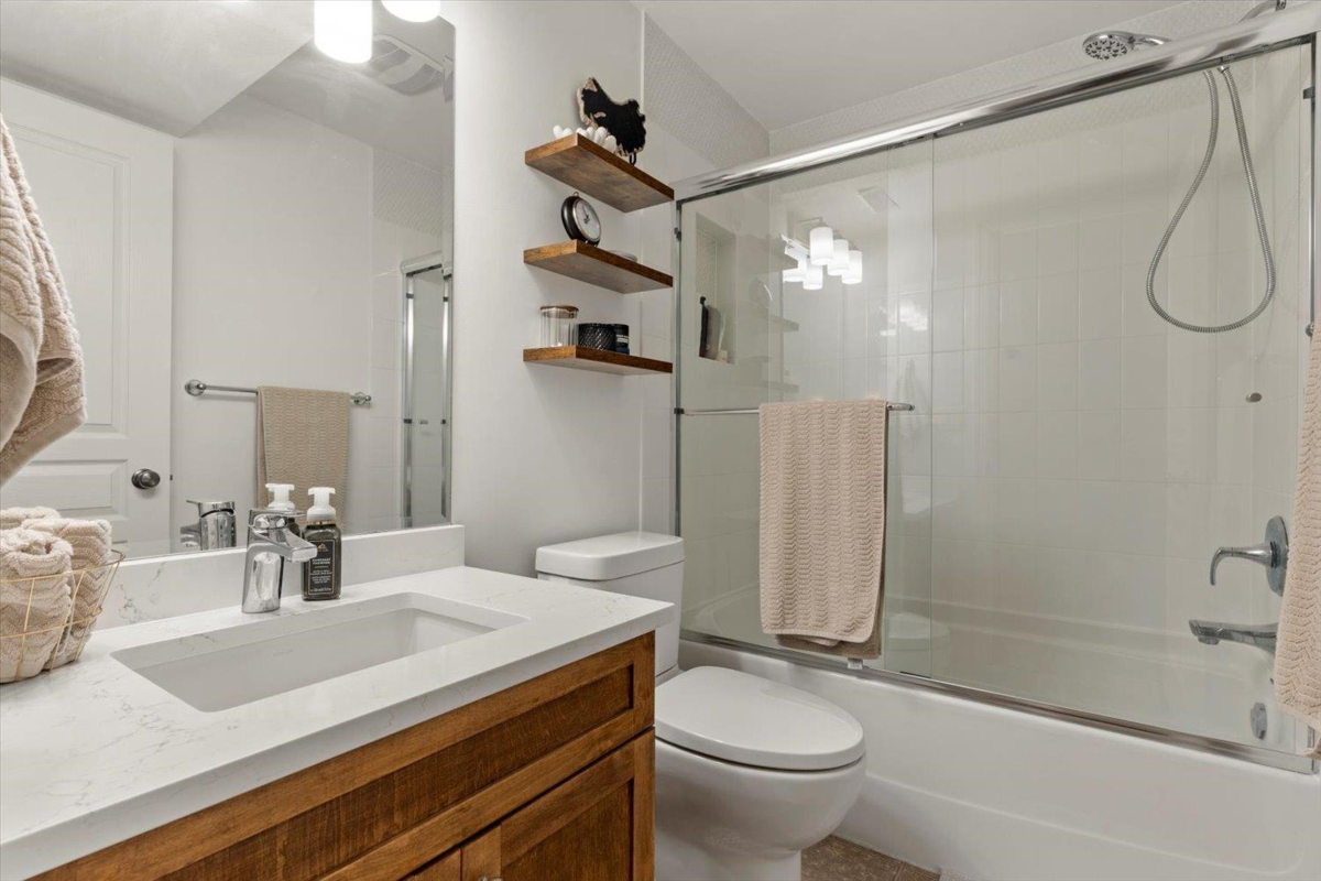 Backyard Photo of 32 45550 Shawnigan Crescent, Chilliwack, BC