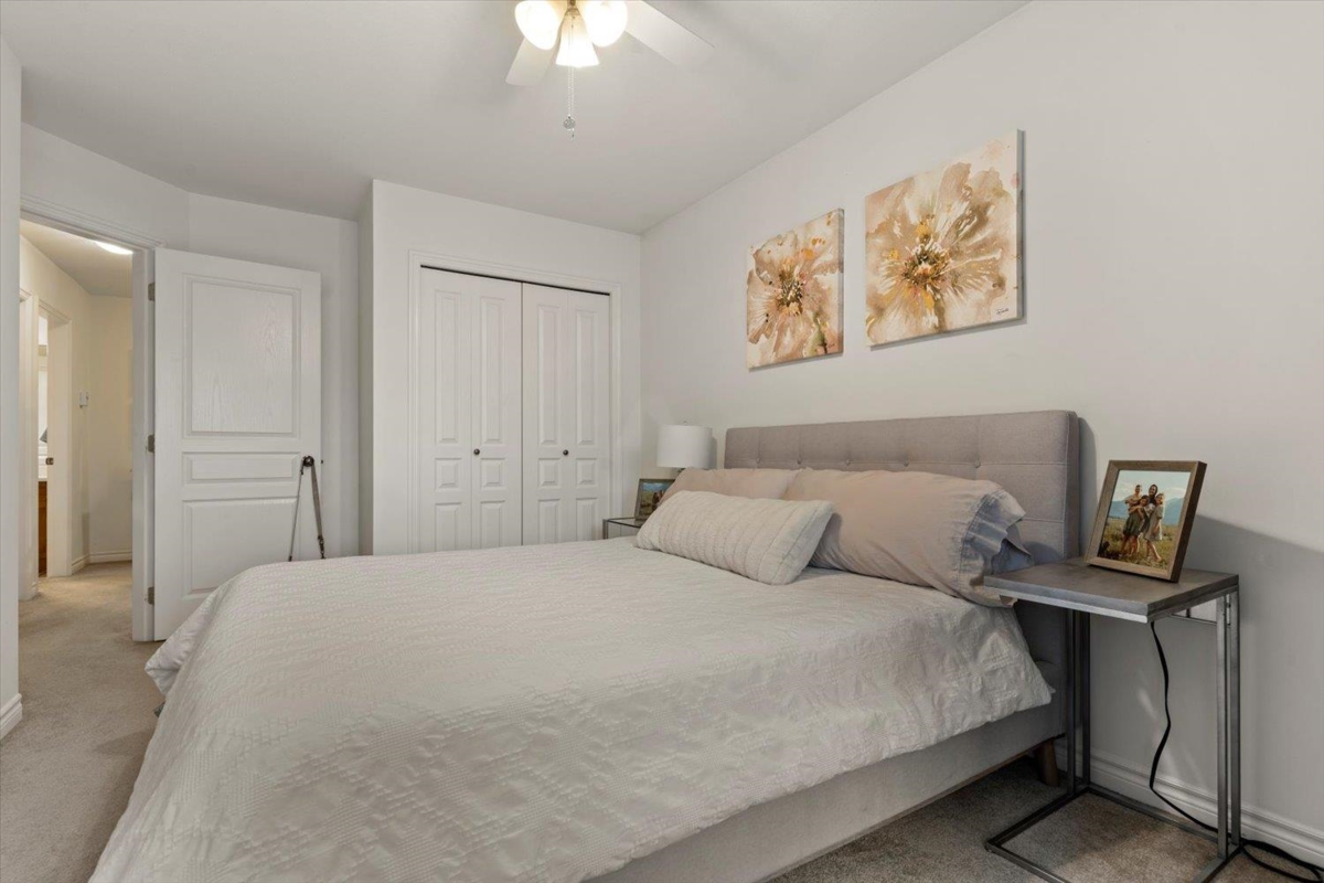 Entry Foyer Photo of 32 45550 Shawnigan Crescent, Chilliwack, BC