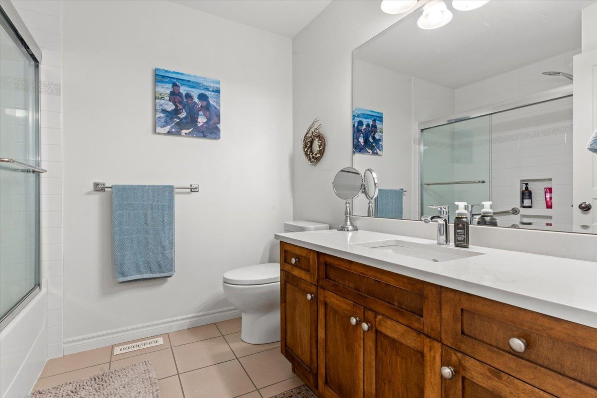 Garage Interior Photo of 32 45550 Shawnigan Crescent, Chilliwack, BC