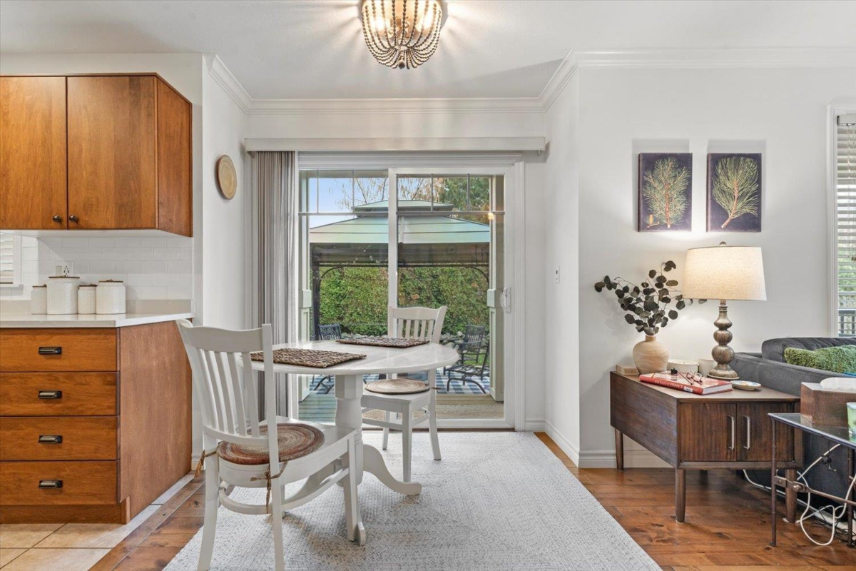 Walk-In Closet Photo of 32 45550 Shawnigan Crescent, Chilliwack, BC