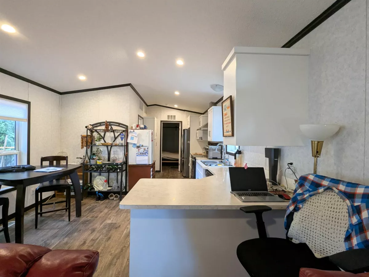 Hallway Photo of 10 52604 Yale Road, Rosedale, BC