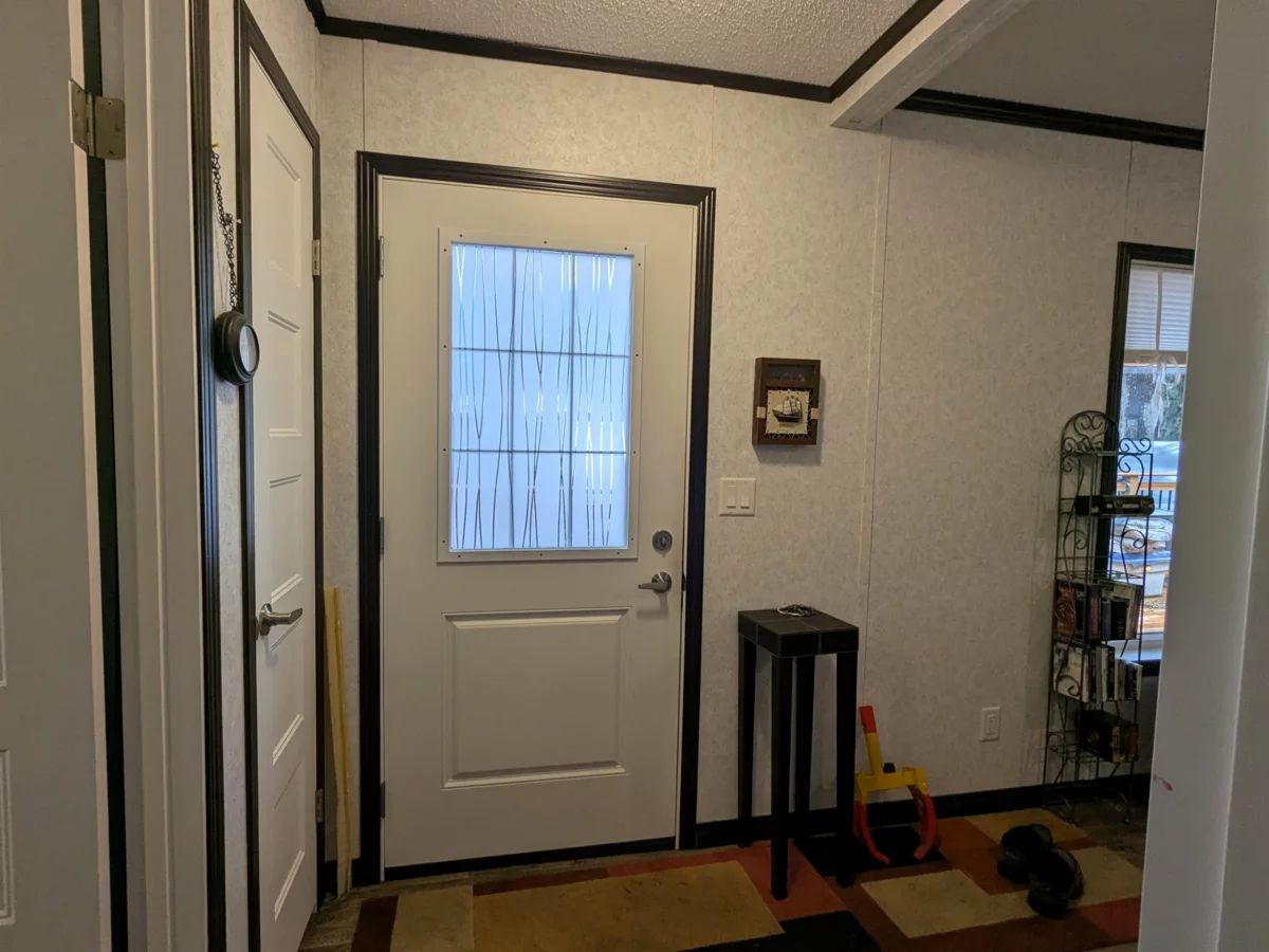 Laundry Room Photo of 10 52604 Yale Road, Rosedale, BC