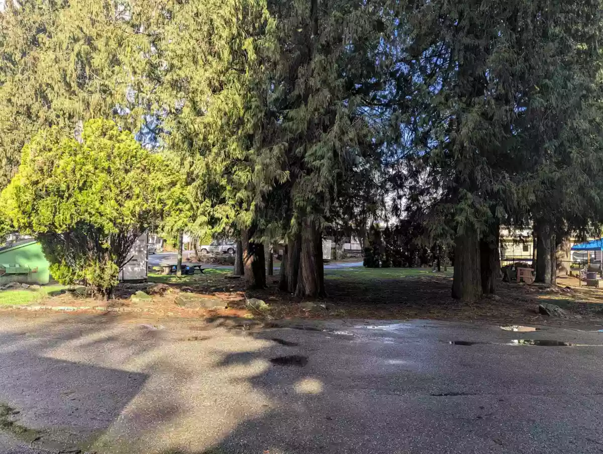 Outdoor Kitchen Photo of 10 52604 Yale Road, Rosedale, BC