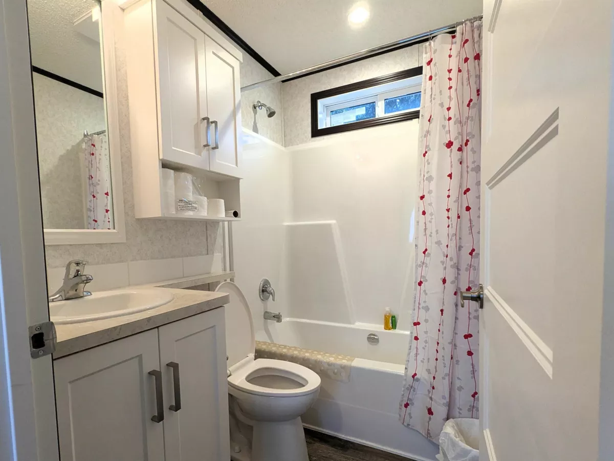 Swimming Pool Photo of 10 52604 Yale Road, Rosedale, BC