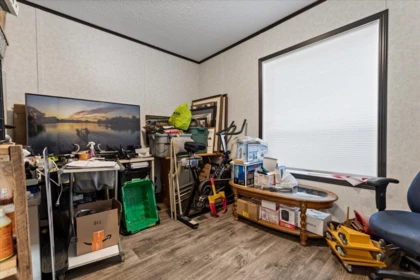 Garage Interior Photo of 10 52604 Yale Road, Rosedale, BC