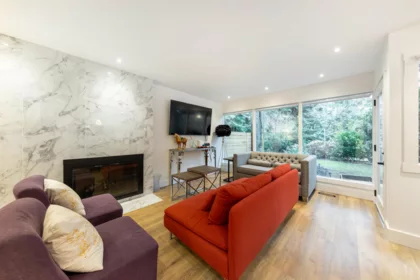 Breakfast Nook Photo of 8 Glenmore Drive, West Vancouver, BC