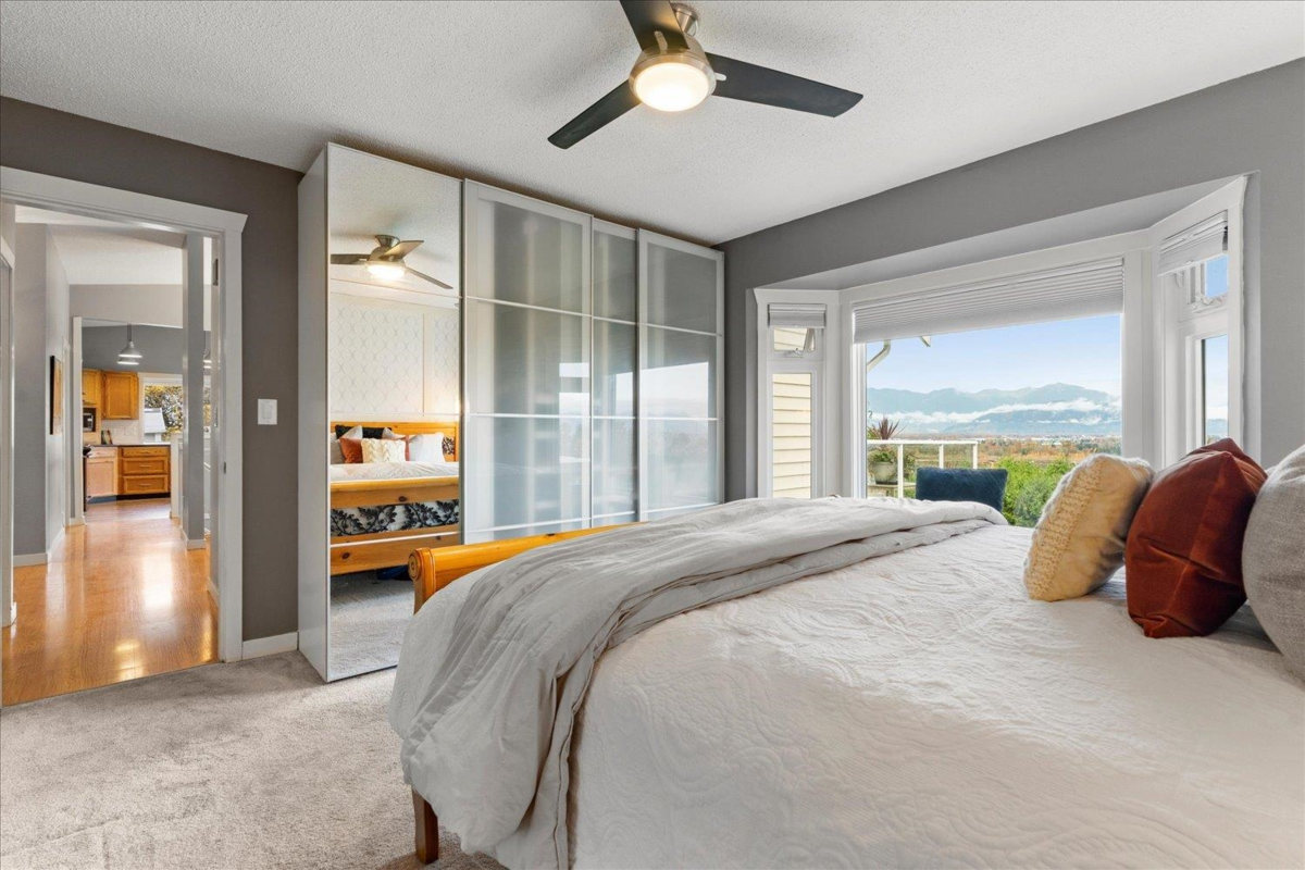 Basement Recreation Room Photo of 46455 Uplands Road, Chilliwack, BC