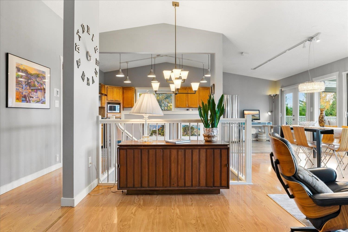 Family Room Photo of 46455 Uplands Road, Chilliwack, BC