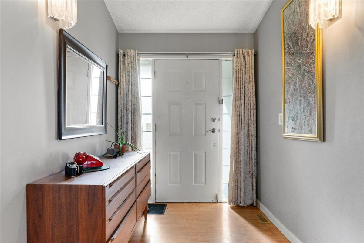 Living Room Photo of 46455 Uplands Road, Chilliwack, BC