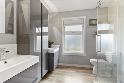 Laundry Room Photo of 46455 Uplands Road, Chilliwack, BC