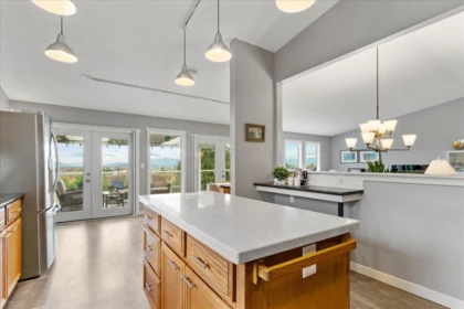 Primary Bedroom Photo of 46455 Uplands Road, Chilliwack, BC