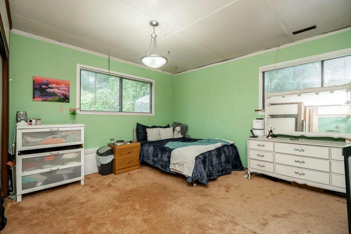 Basement Recreation Room Photo of 992 Saddle Street, Coquitlam, BC