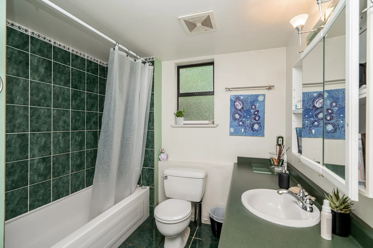 Laundry Room Photo of 992 Saddle Street, Coquitlam, BC