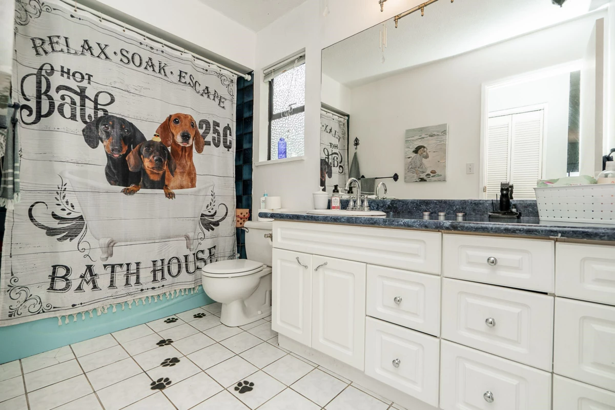 Office / Den Photo of 992 Saddle Street, Coquitlam, BC