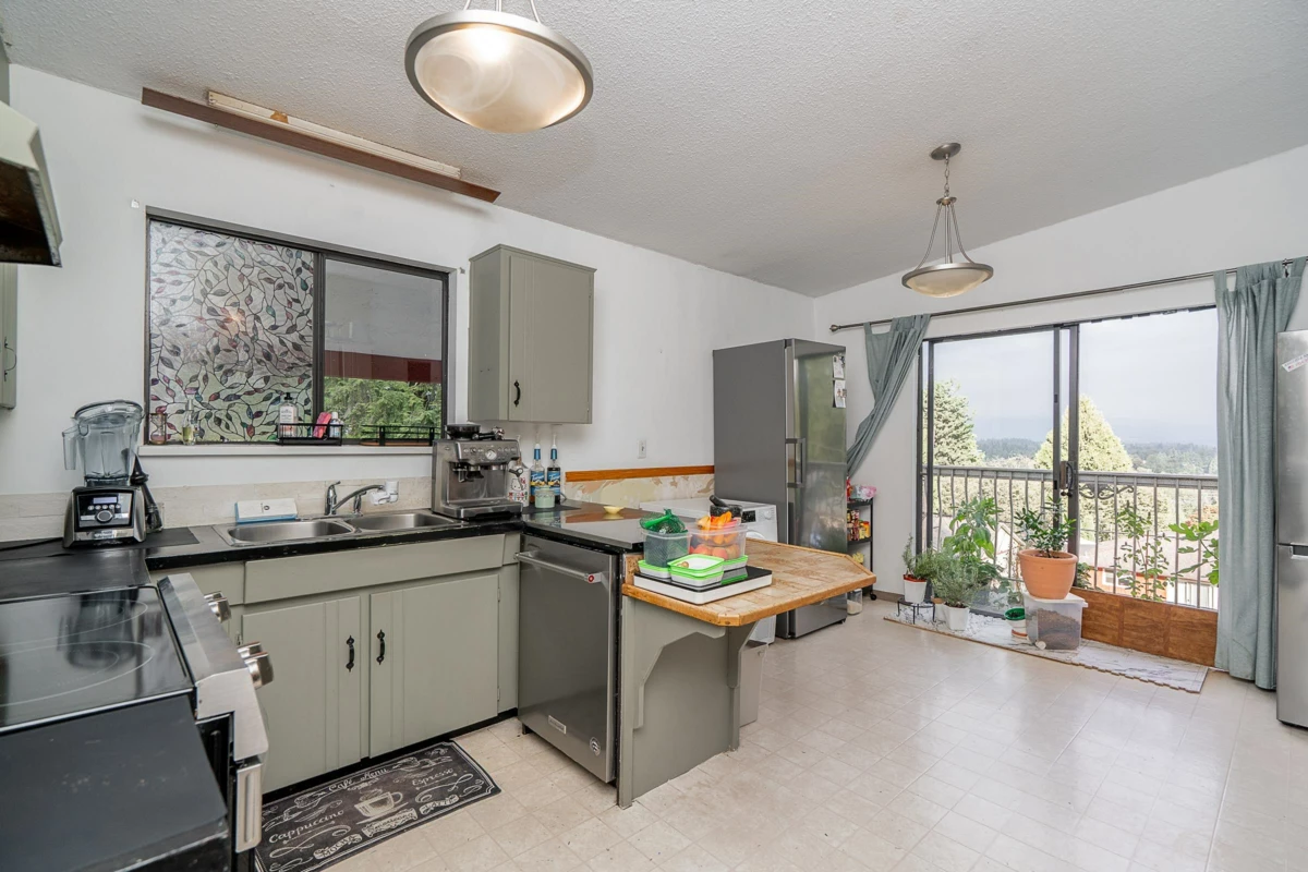 Pantry Photo of 992 Saddle Street, Coquitlam, BC