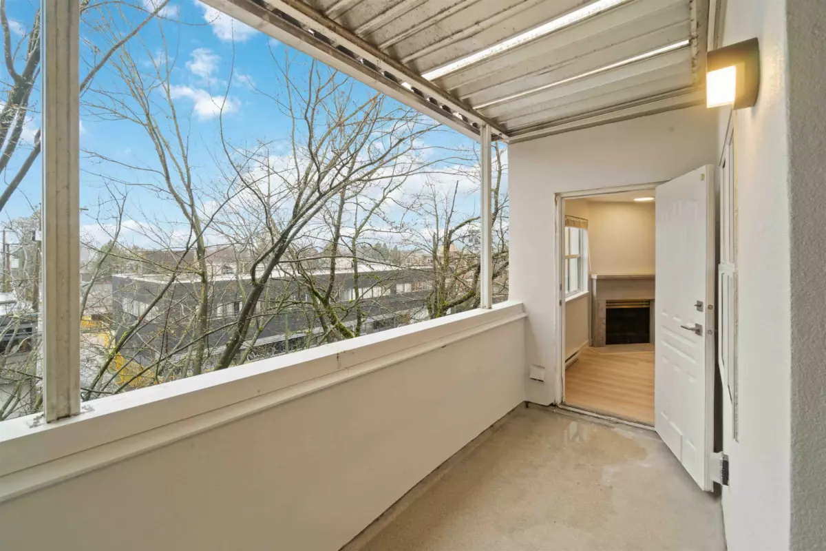 Hallway Photo of 303 2928 Commercial Drive, Vancouver, BC