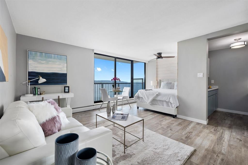 Breakfast Nook Photo of 2106 1330 Harwood, Vancouver, BC