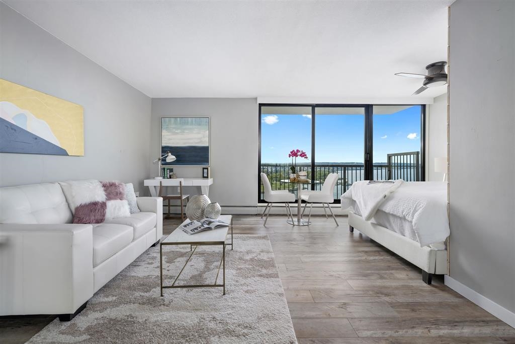 Kitchen Island Photo of 2106 1330 Harwood, Vancouver, BC