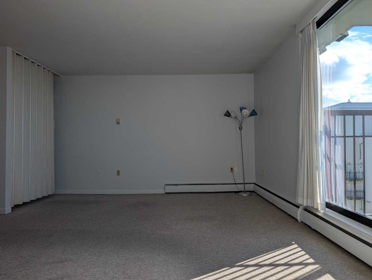 Walk-In Closet Photo of 2106 1330 Harwood, Vancouver, BC