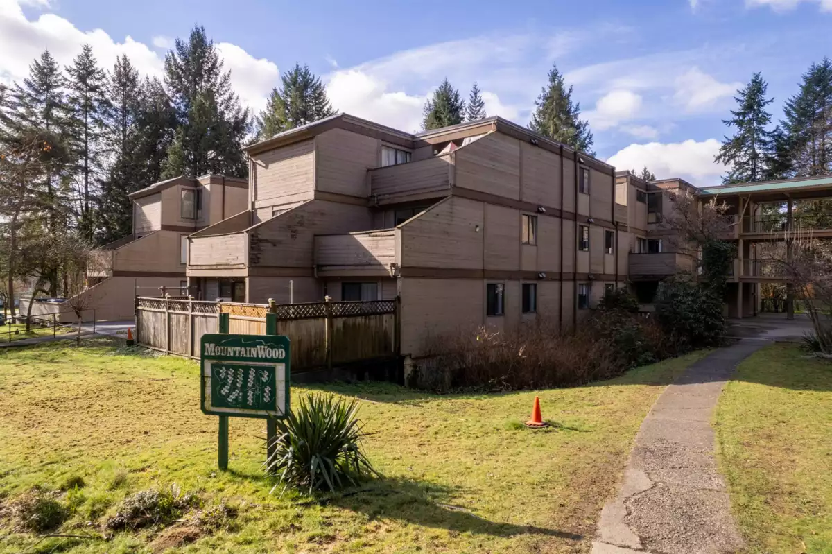 Hallway Photo of 104 9133 Capella Drive, Burnaby, BC