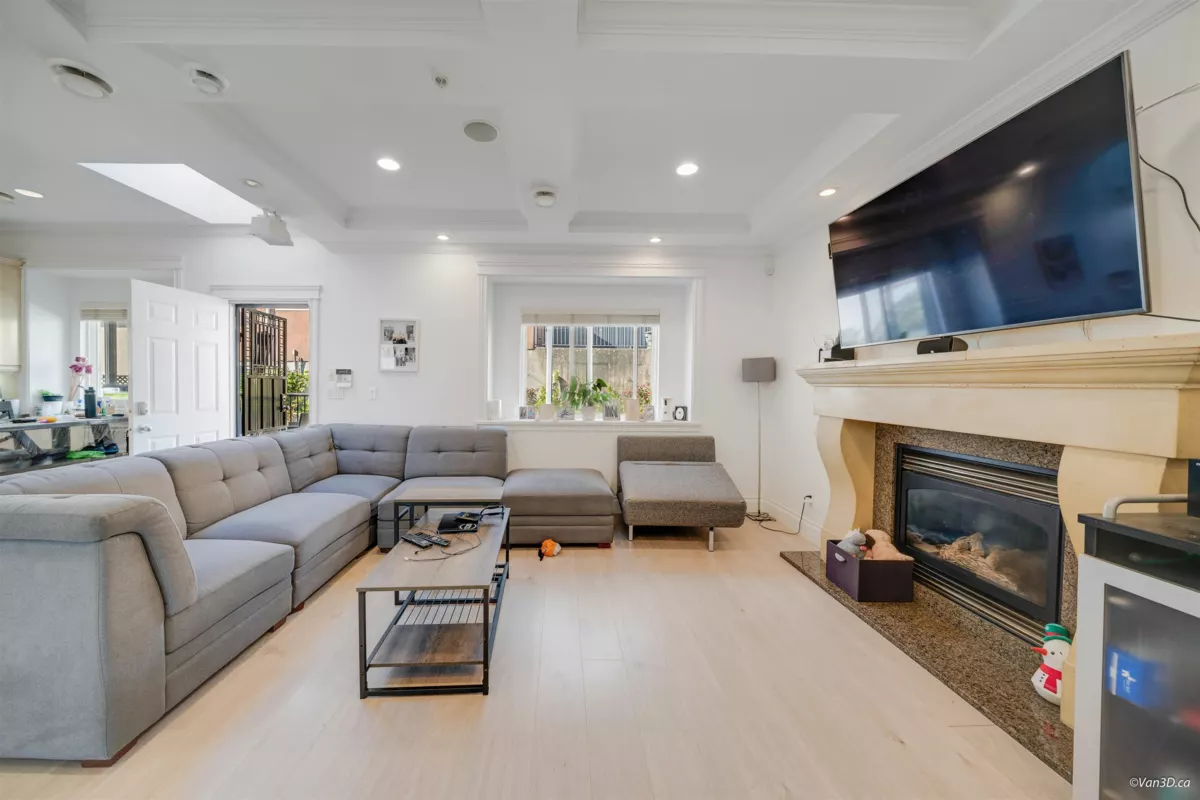 Guest Bathroom Photo of 2177 Bonaccord Drive, Vancouver, BC