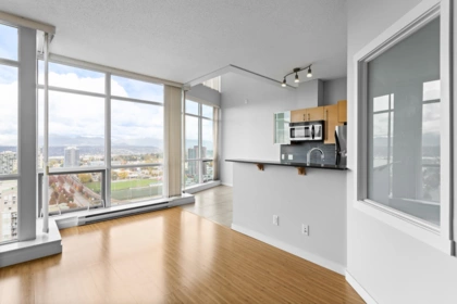 2209 13399 104 Avenue, Surrey, BC, Surrey — Apartment/Condo for sale