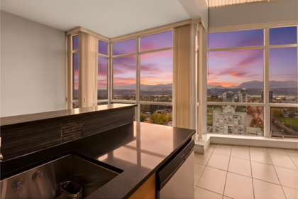 Walk-In Closet Photo of 2209 13399 104 Avenue, Surrey, BC