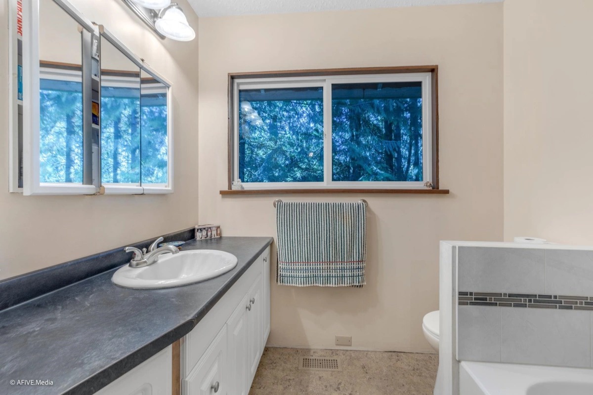 Bedroom 3 Photo of 24971 24 Avenue, Langley, BC