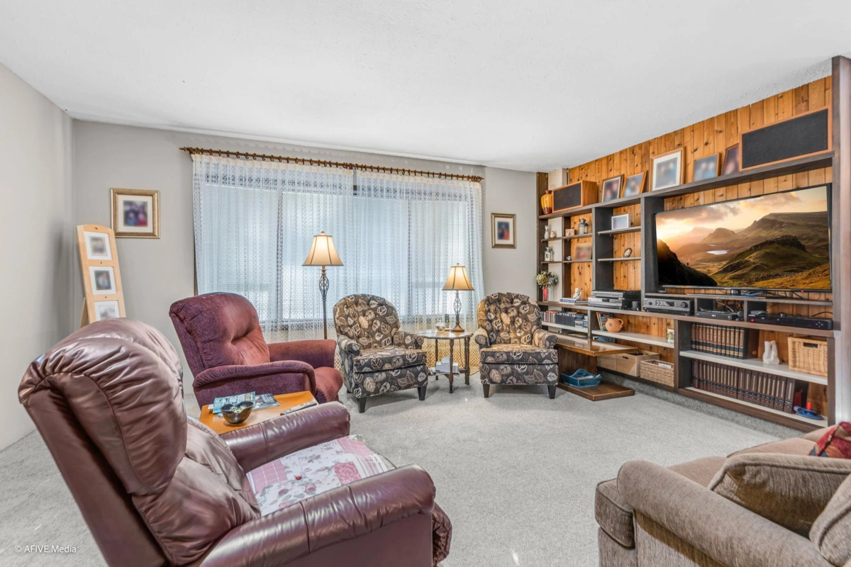 Dining Area Photo of 24971 24 Avenue, Langley, BC