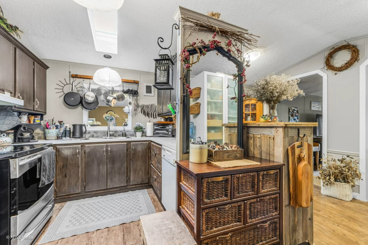 Front Yard Photo of 24971 24 Avenue, Langley, BC