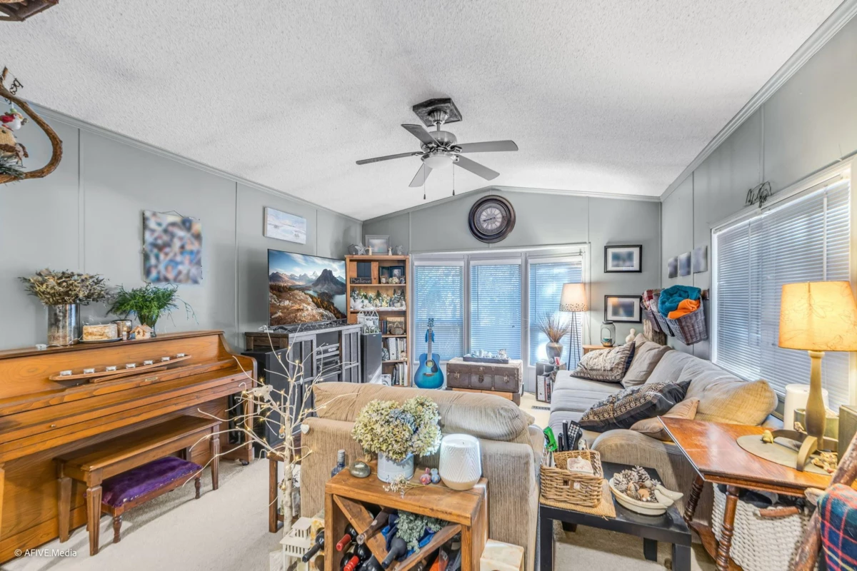 Garden / Landscaping Photo of 24971 24 Avenue, Langley, BC