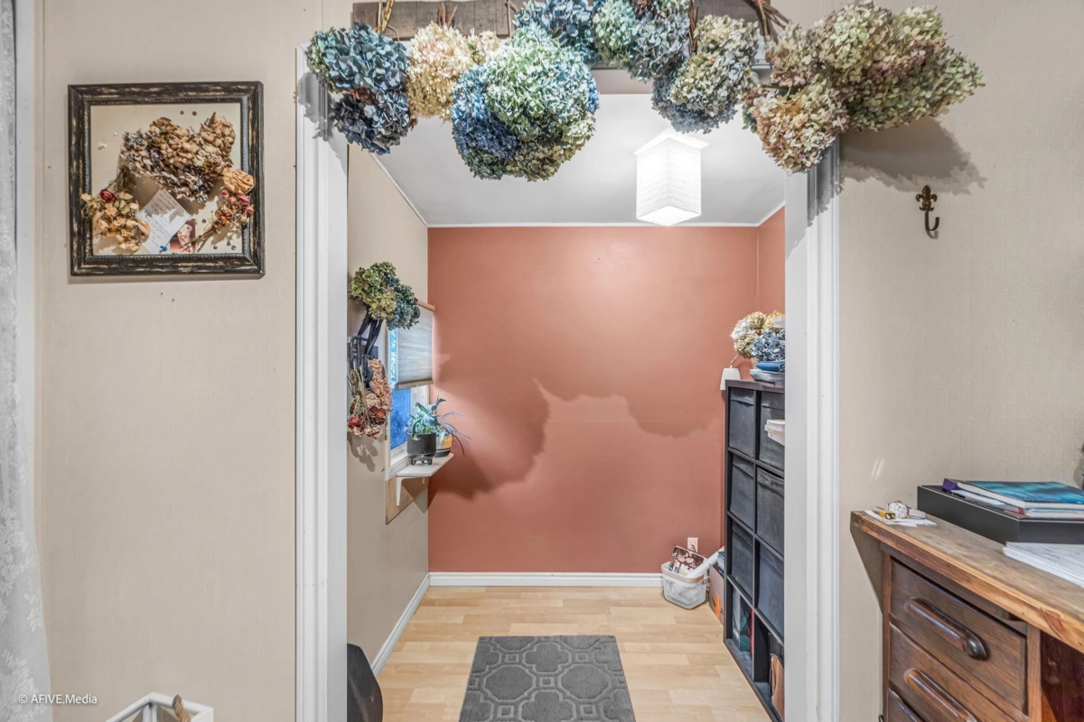 Hot Tub / Spa Photo of 24971 24 Avenue, Langley, BC